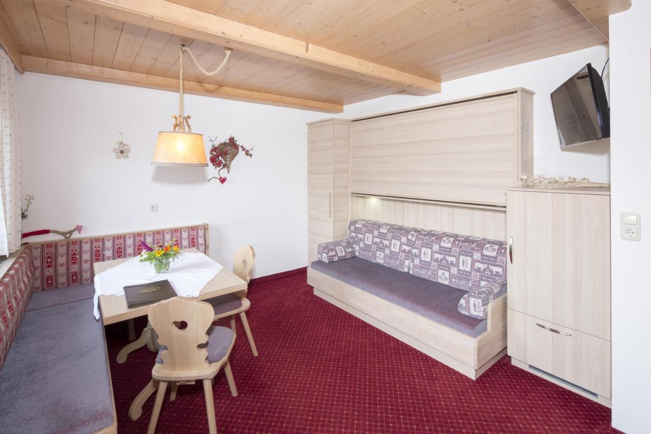 Landhaus Greil Reith im Alpbachtal Room photo